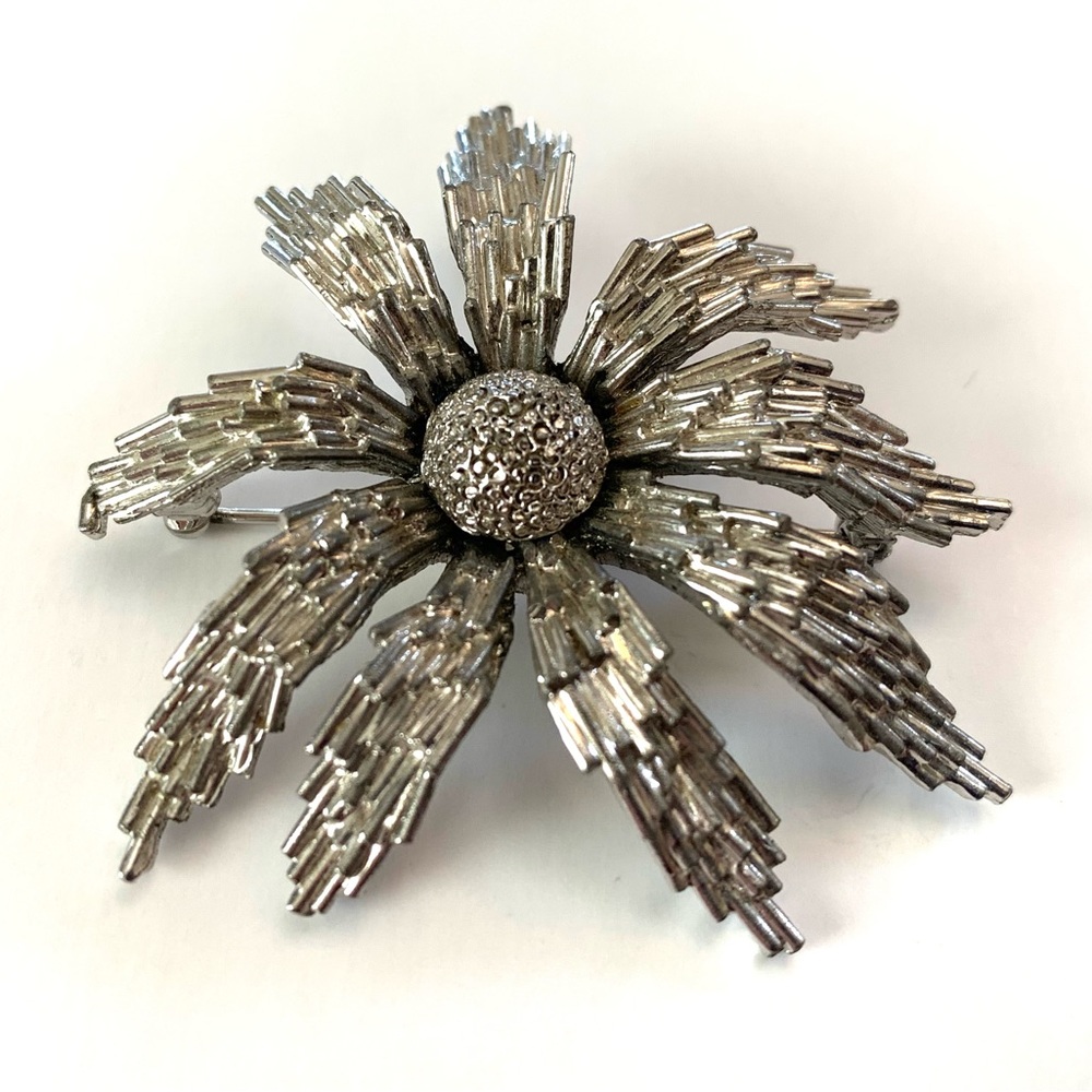 Vintage Avon Textured Silver Flower Brooch Numbered 4337